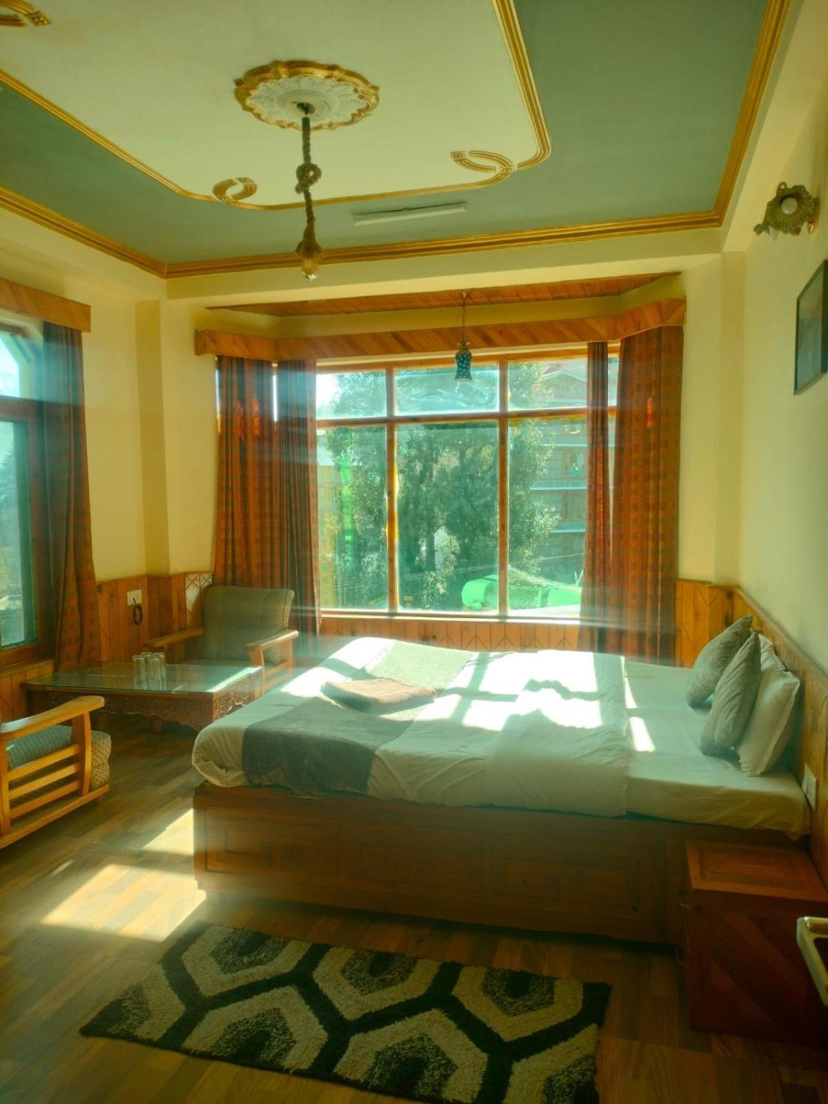 Govind Royal Stay Manāli Екстериор снимка